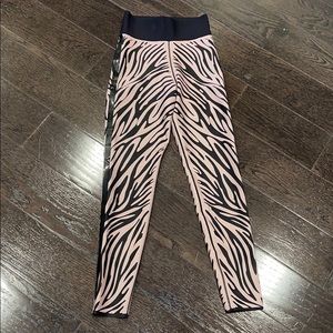 NWT Ultracor High Leggings